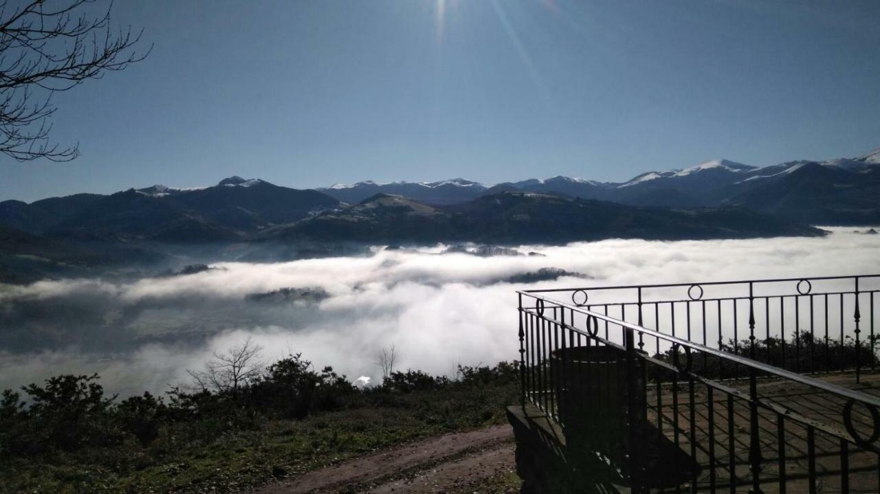 Autxikoborda Pension Elbete Buitenkant foto
