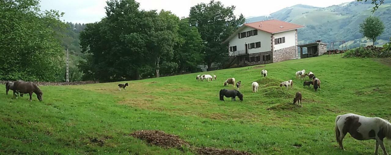 Autxikoborda Pension Elbete Buitenkant foto